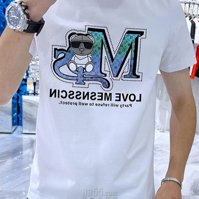 市场上装-T恤-欧货T恤