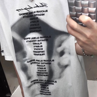 市场上装-T恤-电商T恤