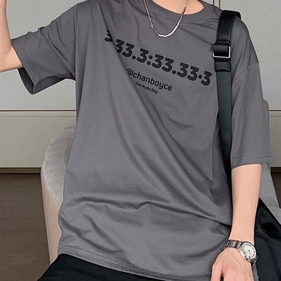 市场上装-T恤-电商T恤