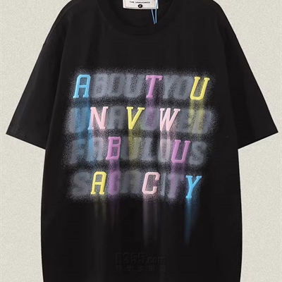 市场上装-T恤-电商T恤