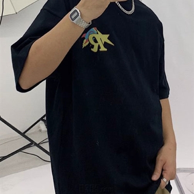 市场上装-T恤-电商T恤