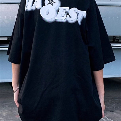 市场上装-T恤-电商T恤