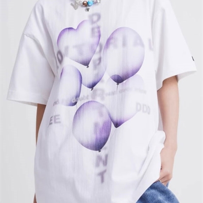 市场上装-T恤-电商T恤