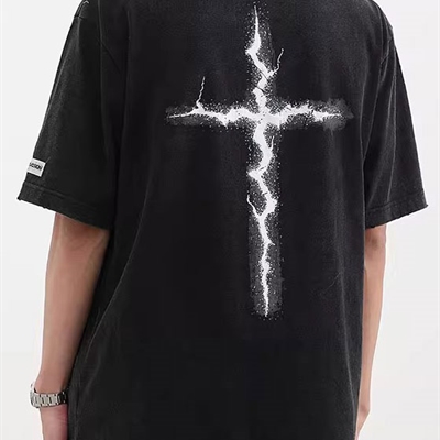 市场上装-T恤-电商T恤