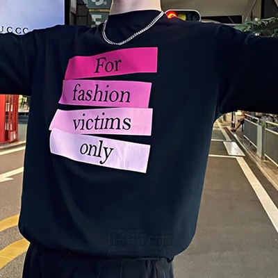 市场上装-T恤-电商T恤