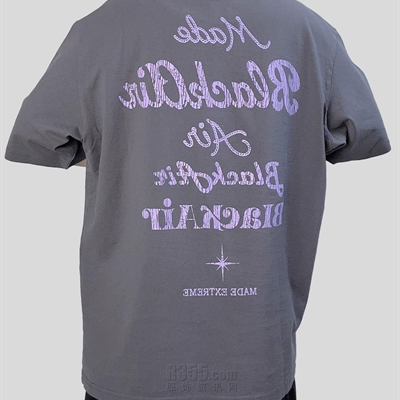 市场上装-T恤-电商T恤