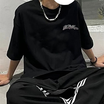 市场上装-T恤-电商T恤