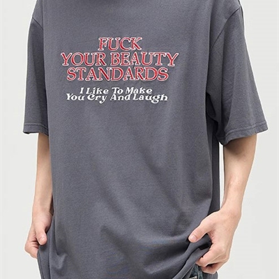 市场上装-T恤-电商T恤