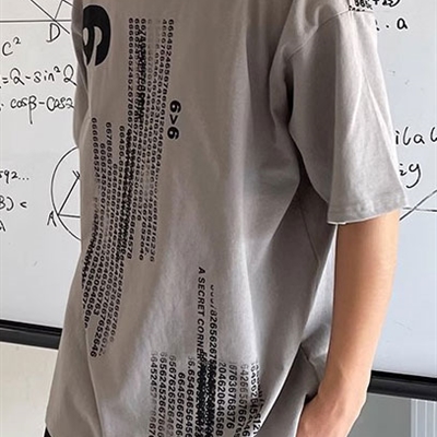 市场上装-T恤-电商T恤