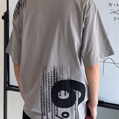 市场上装-T恤-电商T恤