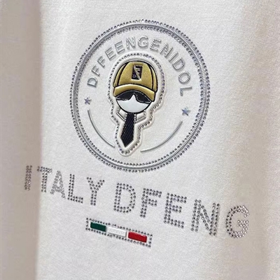 市场上装-T恤-欧货T恤