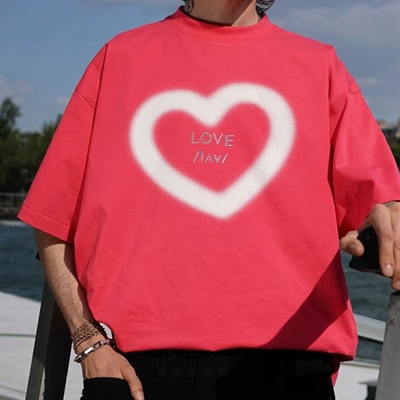 市场上装-T恤-电商T恤