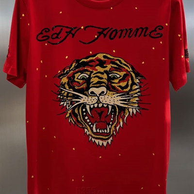 市场上装-T恤-欧货T恤