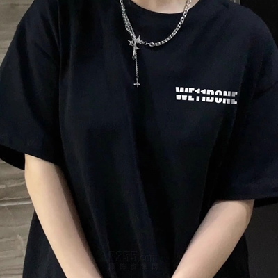 市场上装-T恤-电商T恤