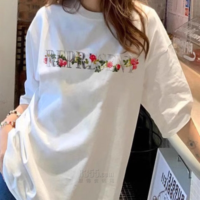 市场上装-T恤-电商T恤