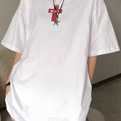 市场上装-T恤-电商T恤