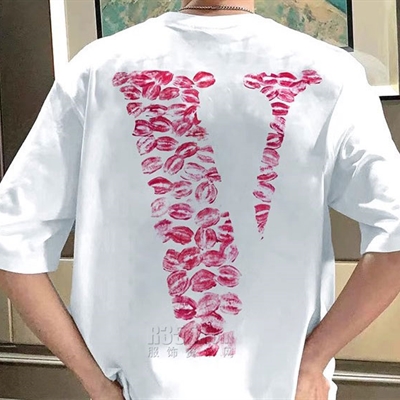 市场上装-T恤-电商T恤