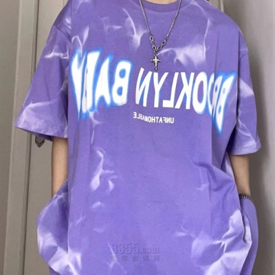 市场上装-T恤-电商T恤