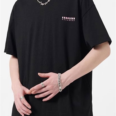 市场上装-T恤-电商T恤