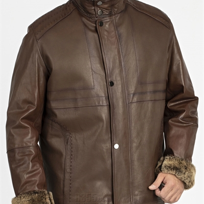 市场上装-皮衣-商务皮衣