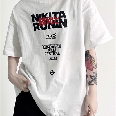 市场上装-T恤-电商T恤