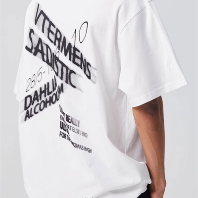 市场上装-T恤-电商T恤