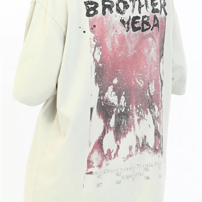 市场上装-T恤-电商T恤