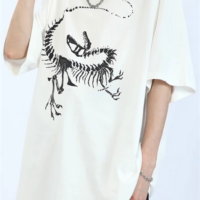 市场上装-T恤-电商T恤