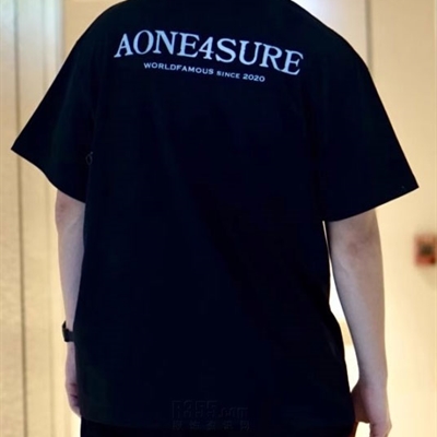 市场上装-T恤-电商T恤