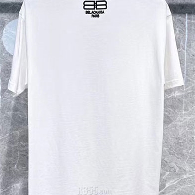 市场上装-T恤-欧货T恤