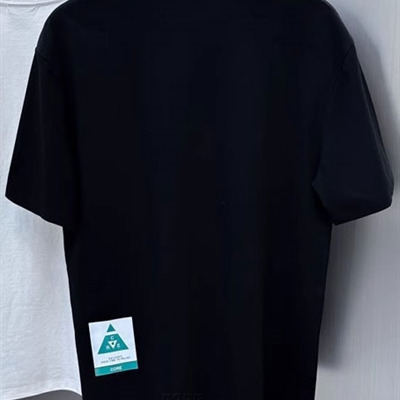 市场上装-T恤-欧货T恤