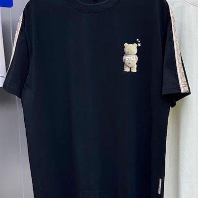 市场上装-T恤-欧货T恤