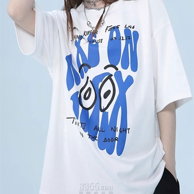 市场上装-T恤-电商T恤