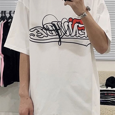 市场上装-T恤-电商T恤