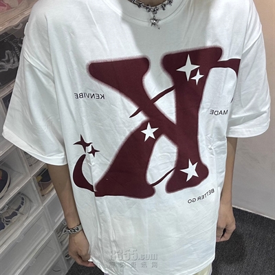 市场上装-T恤-电商T恤