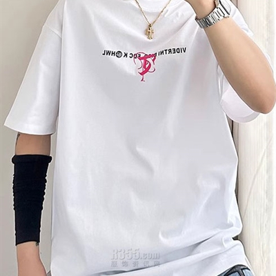 市场上装-T恤-电商T恤