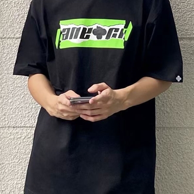 市场上装-T恤-电商T恤