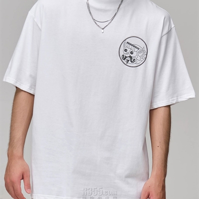 市场上装-T恤-电商T恤