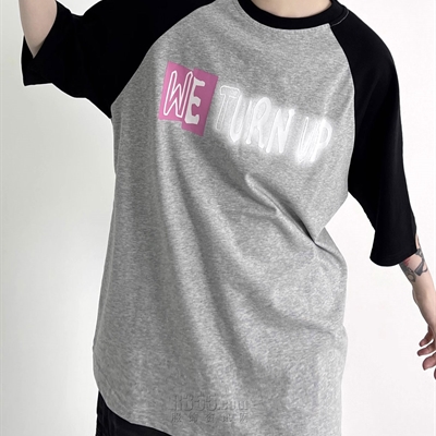 市场上装-T恤-电商T恤