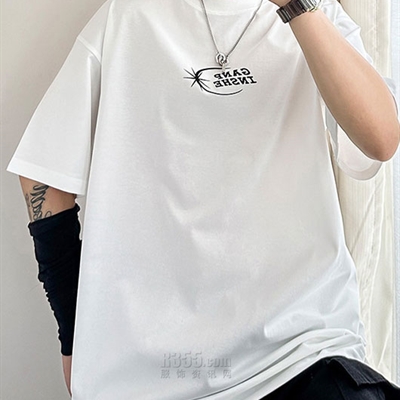 市场上装-T恤-电商T恤