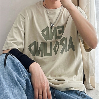 市场上装-T恤-电商T恤