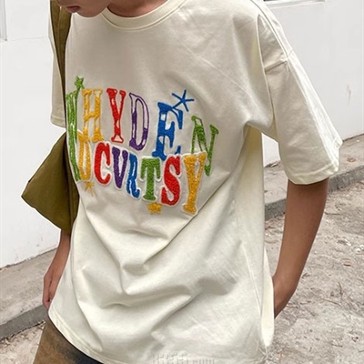 市场上装-T恤-电商T恤