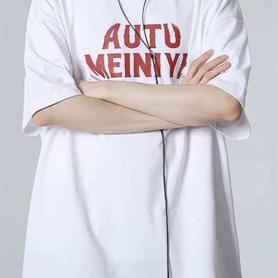 市场上装-T恤-电商T恤