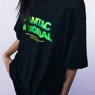 市场上装-T恤-电商T恤