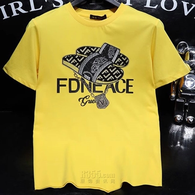 市场上装-T恤-欧货T恤