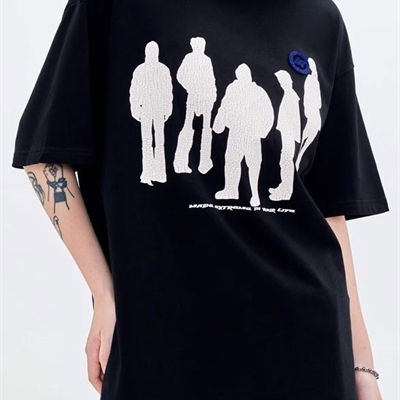 市场上装-T恤-电商T恤