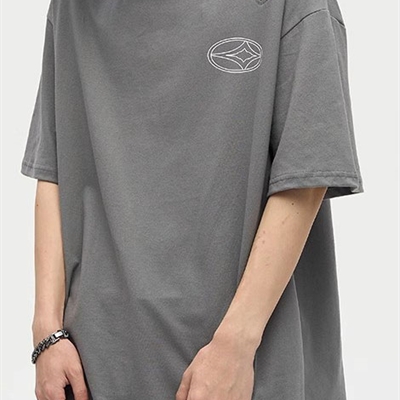 市场上装-T恤-电商T恤