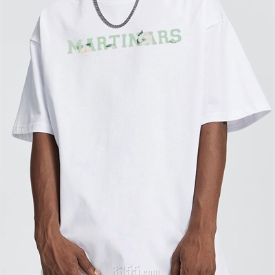 市场上装-T恤-电商T恤