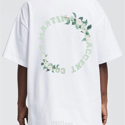 市场上装-T恤-电商T恤