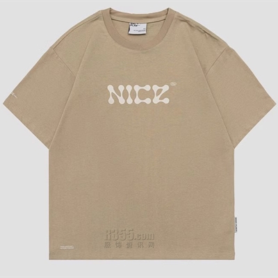 市场上装-T恤-电商T恤